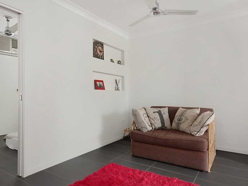 8/2 Kidston  Street, Bungalow QLD 4870