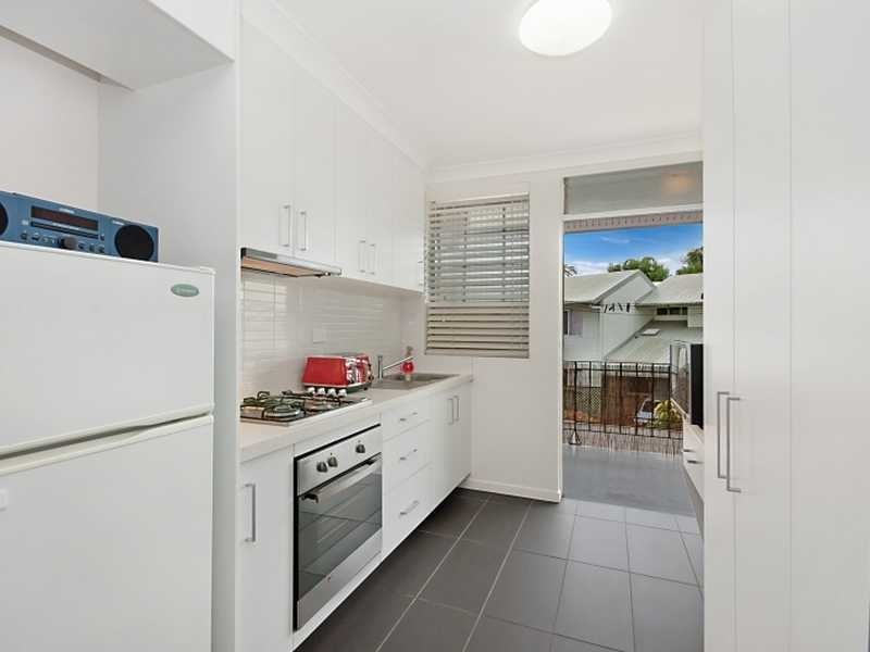8/2 Kidston  Street, Bungalow QLD 4870