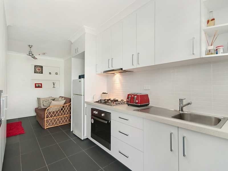 8/2 Kidston  Street, Bungalow QLD 4870