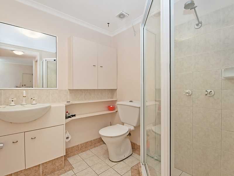 8/17 Martyn Street, Parramatta Park QLD 4870