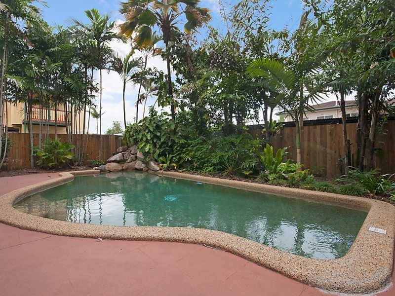 8/17 Martyn Street, Parramatta Park QLD 4870