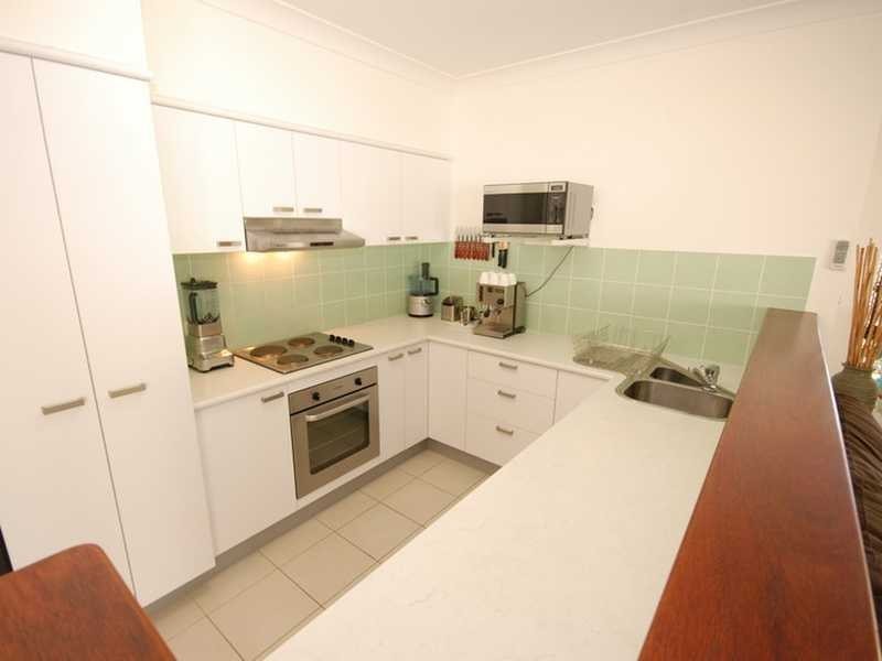 200 Timberlea Drive, Bentley Park QLD 4869