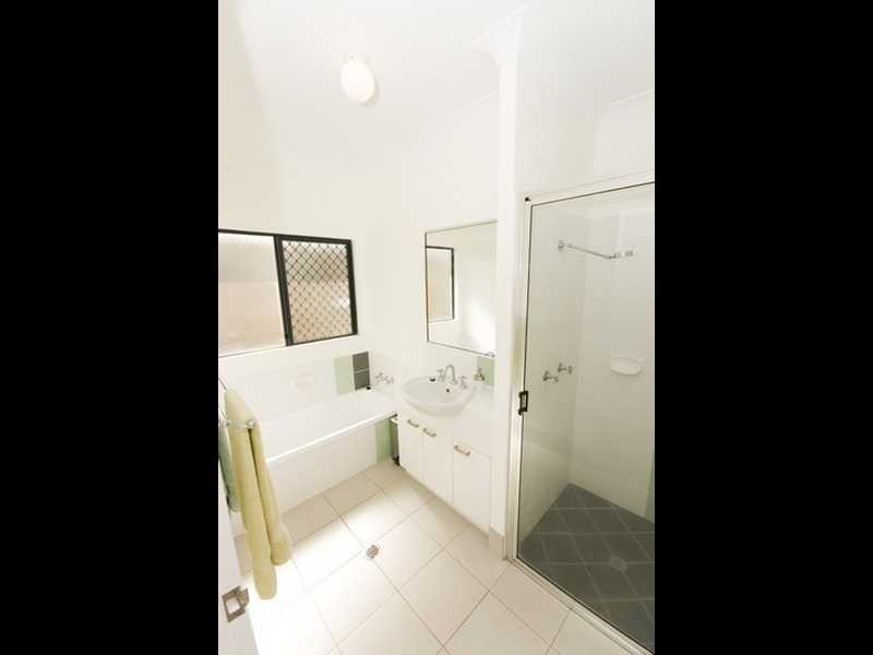 200 Timberlea Drive, Bentley Park QLD 4869