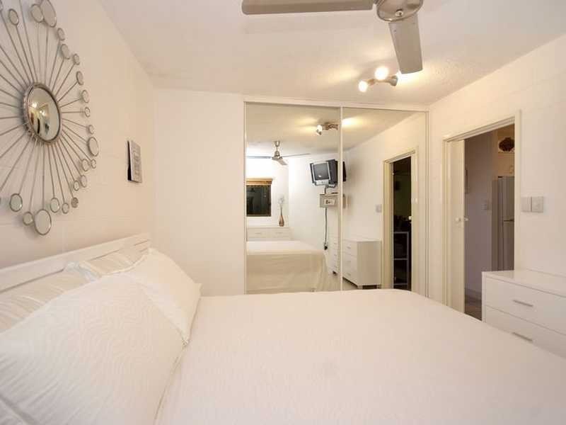 1/40 Moody Street, Manunda QLD 4870