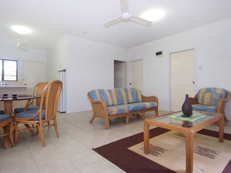 1/222 Fearnley Street, Parramatta Park QLD 4870