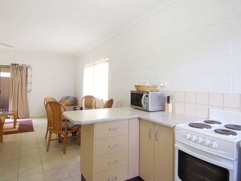 1/222 Fearnley Street, Parramatta Park QLD 4870