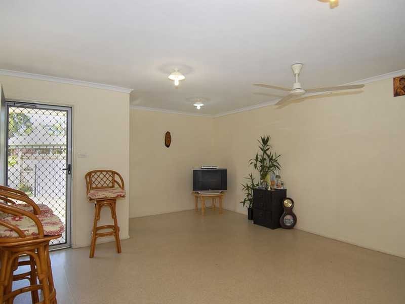 12 Rollinia Close, Manoora QLD 4870