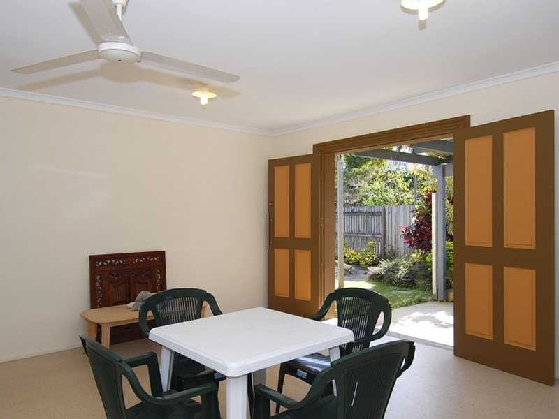 12 Rollinia Close, Manoora QLD 4870