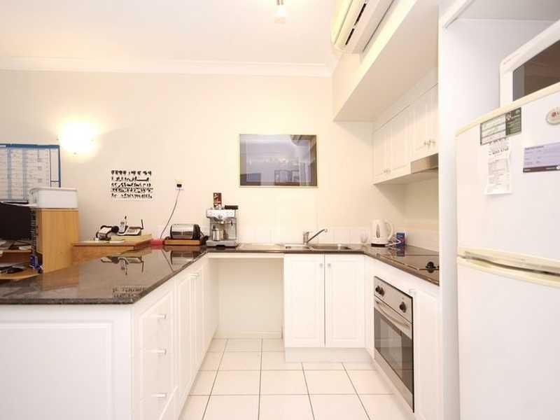 24/293 Esplanade, Cairns North QLD 4870