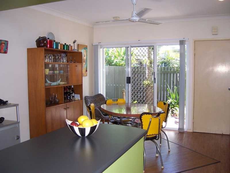 11/17-19 Digger Street, Cairns North QLD 4870