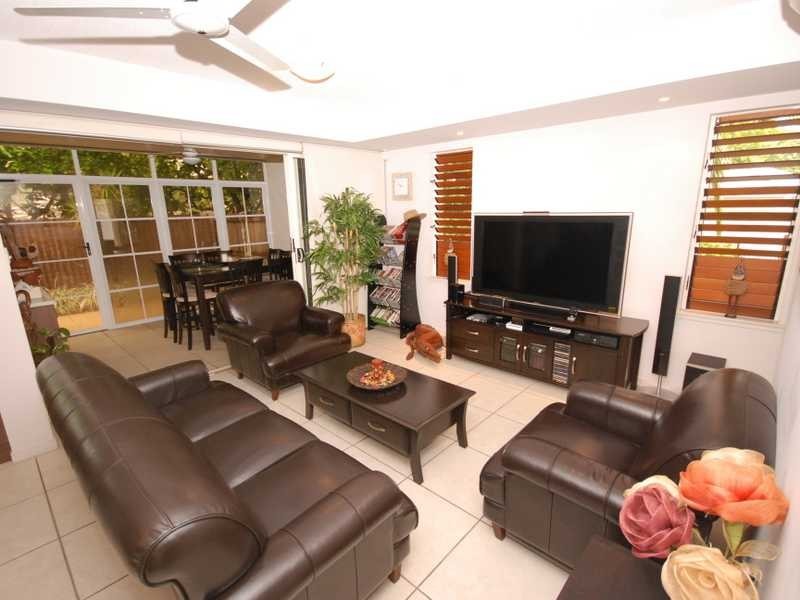 7/15 Thomas Street, Cairns North QLD 4870