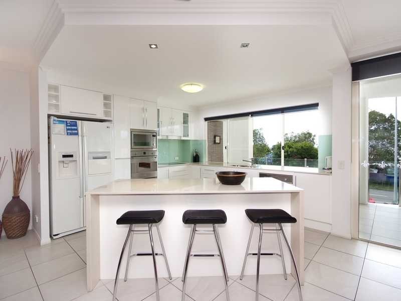 144 Abbott Street, Cairns City QLD 4870