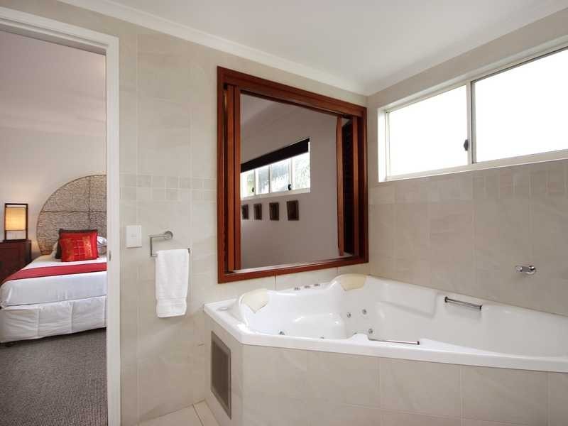 144 Abbott Street, Cairns City QLD 4870