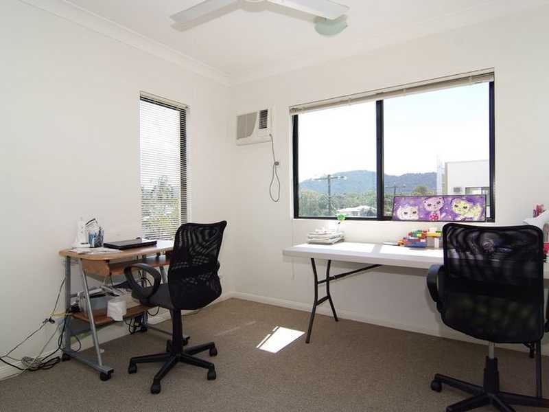 19/44 Pease Street, Cairns QLD 4870