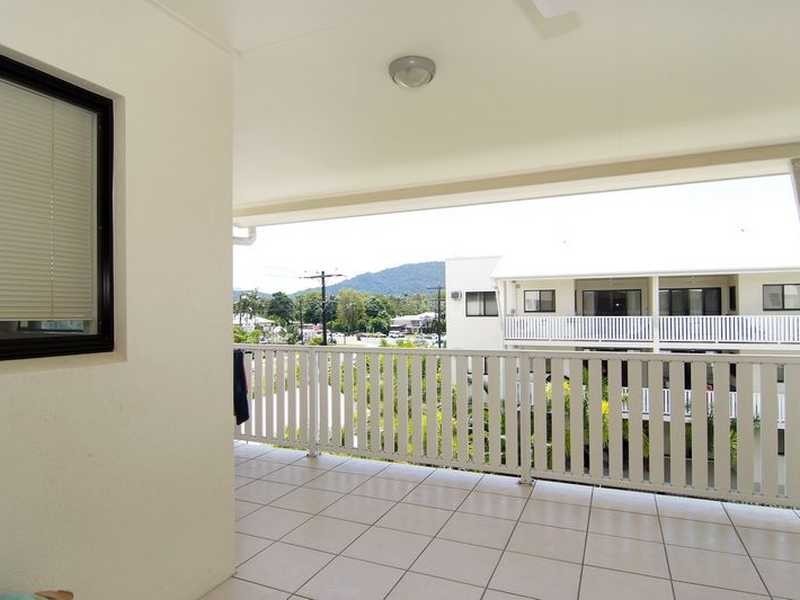 19/44 Pease Street, Cairns QLD 4870