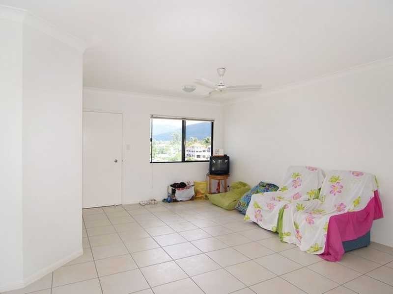 19/44 Pease Street, Cairns QLD 4870