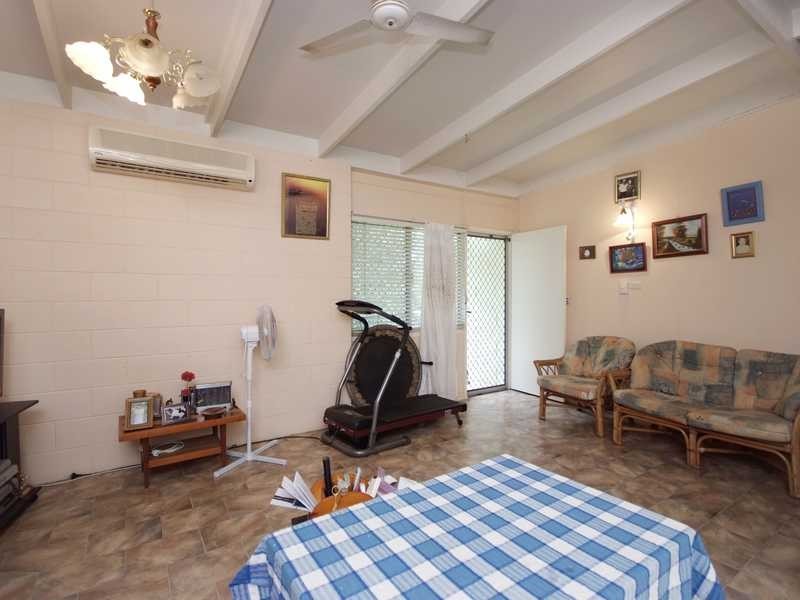 8 English Street, Cairns QLD 4870