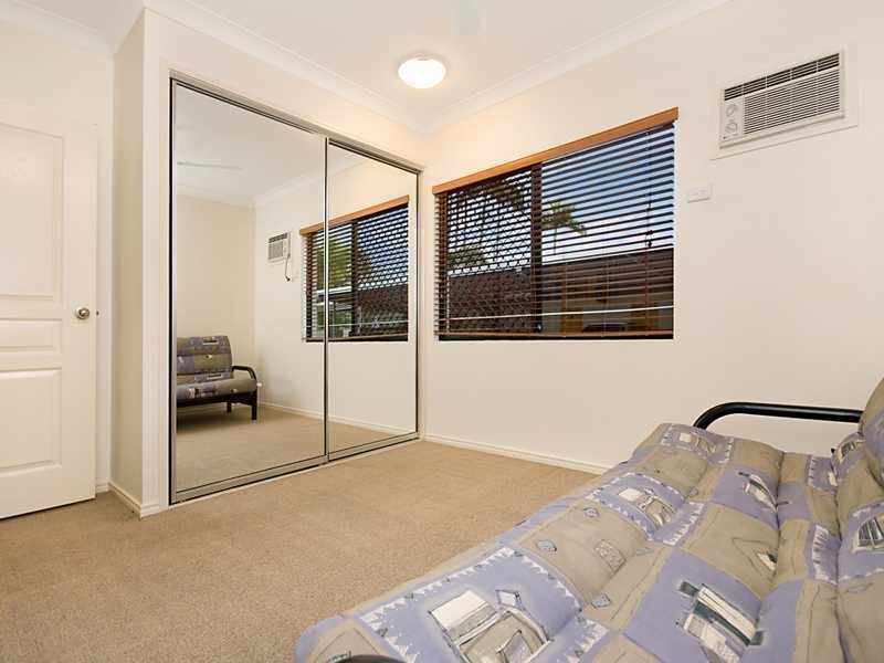 2/69 Grove Street, Parramatta Park QLD 4870
