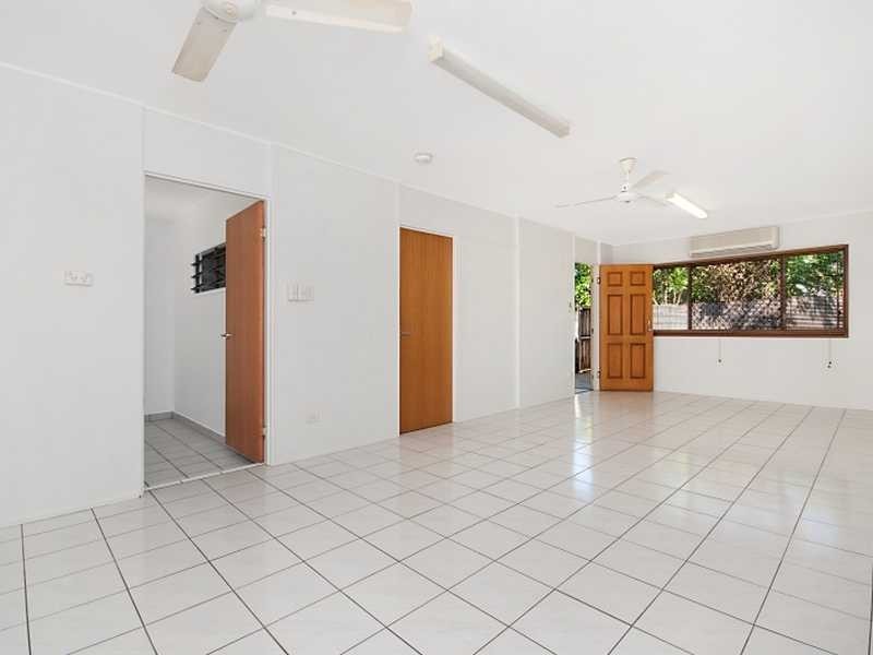 1/194 McMoombe Street, Cairns QLD 4870