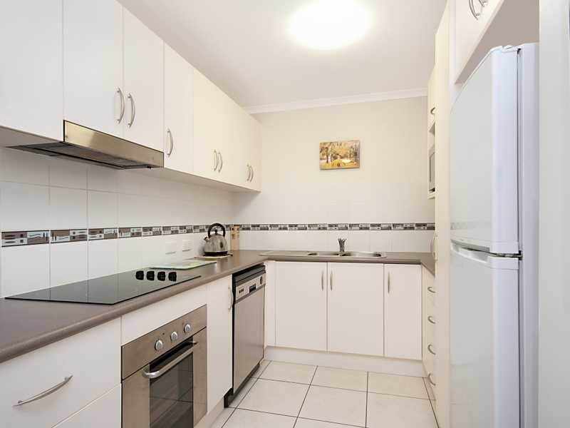 4/164 Spence Street, Cairns QLD 4870