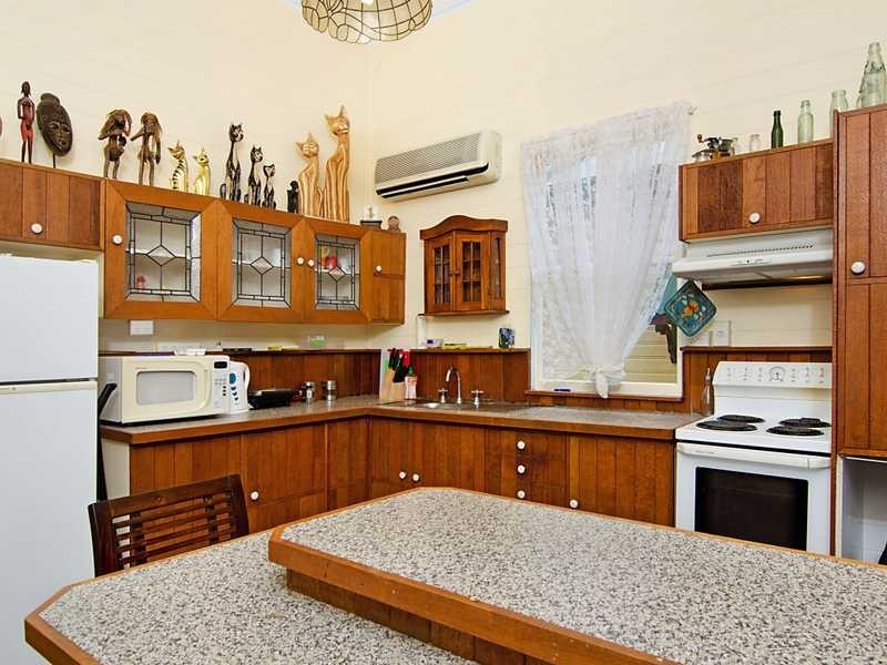 5 Beryl Street, Cairns North QLD 4870