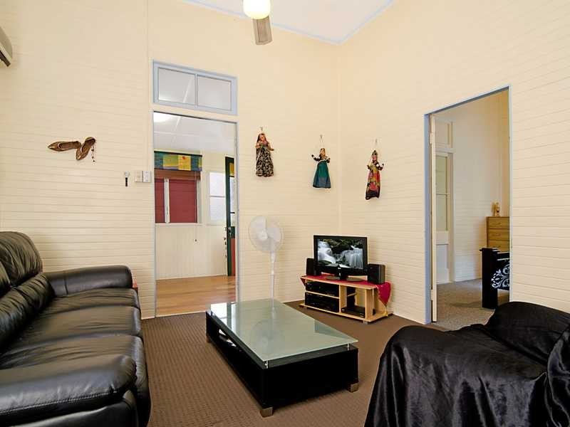 5 Beryl Street, Cairns North QLD 4870