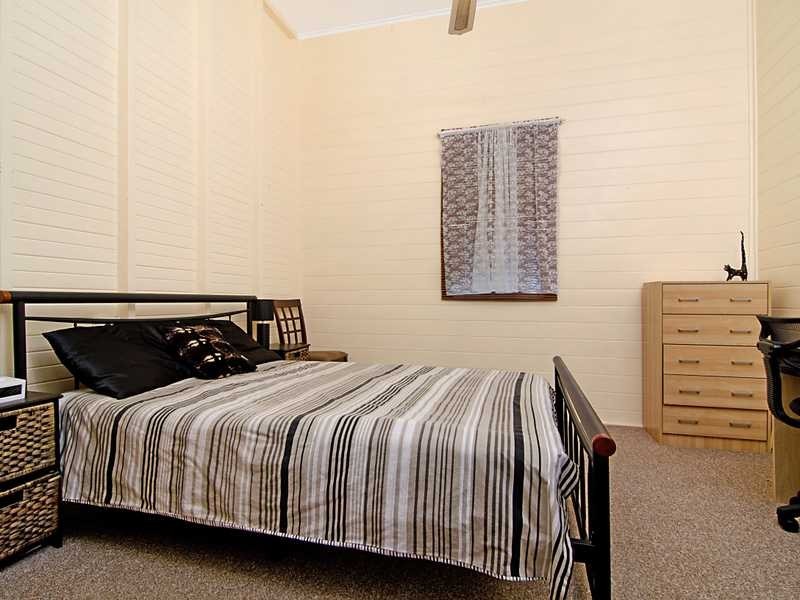 5 Beryl Street, Cairns North QLD 4870