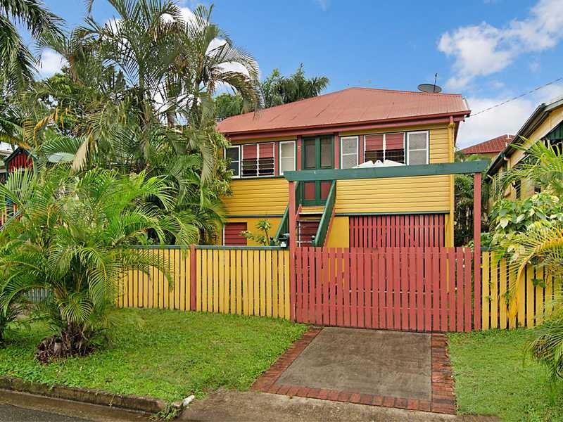 5 Beryl Street, Cairns North QLD 4870