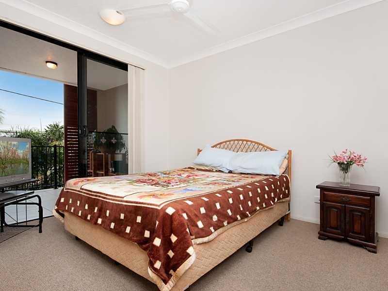 4/182 Spence Street, Cairns QLD 4870