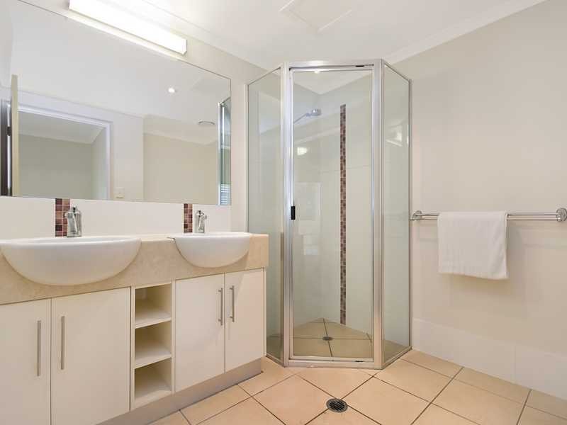 72 Digger Street, Cairns North QLD 4870