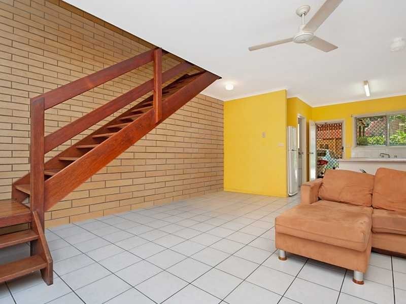 9/5 Grantala Street, Manoora QLD 4870