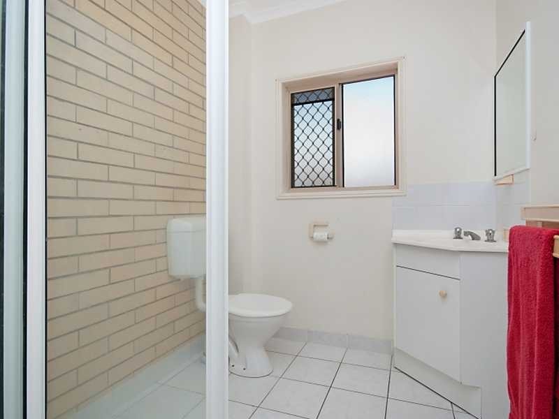 9/5 Grantala Street, Manoora QLD 4870