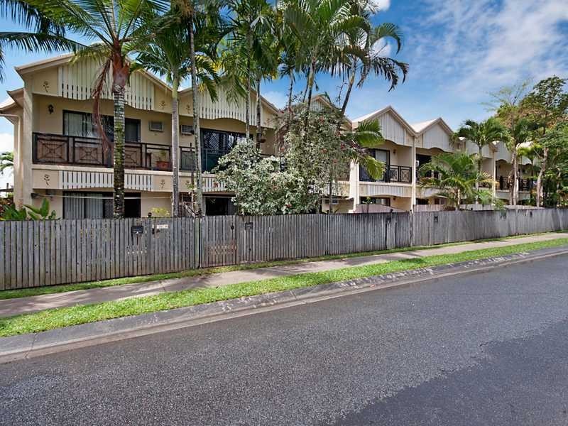 2/179 Kamerunga Road, Freshwater QLD 4870