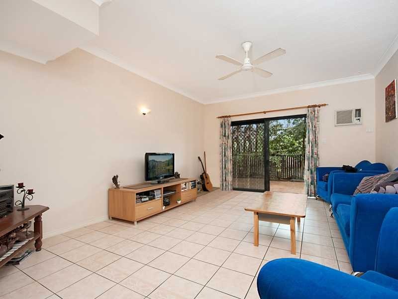 2/179 Kamerunga Road, Freshwater QLD 4870