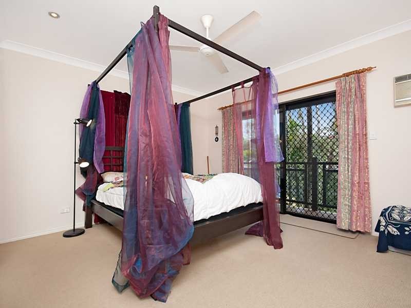 2/179 Kamerunga Road, Freshwater QLD 4870