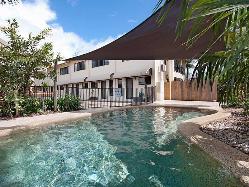 2/179 Kamerunga Road, Freshwater QLD 4870