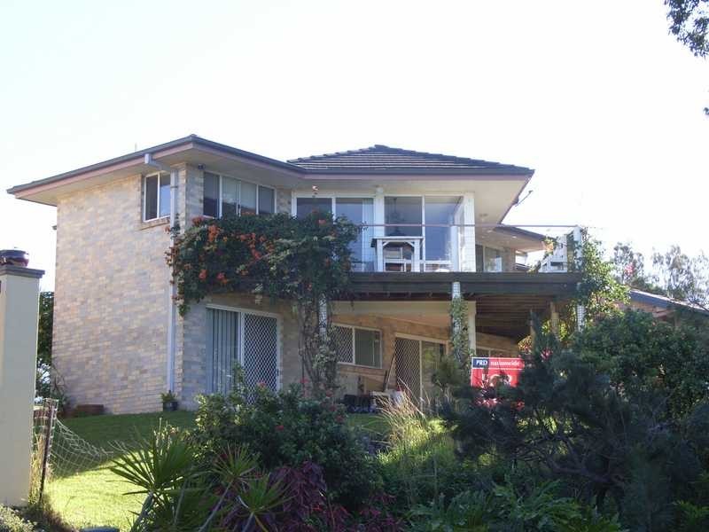 11 Coachmans Close, Sapphire Beach NSW 2450