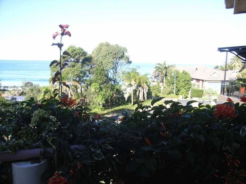 11 Coachmans Close, Sapphire Beach NSW 2450