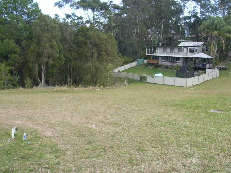 4 6 & 8 Whitewater Pl Sapphire, Coffs Harbour NSW 2450