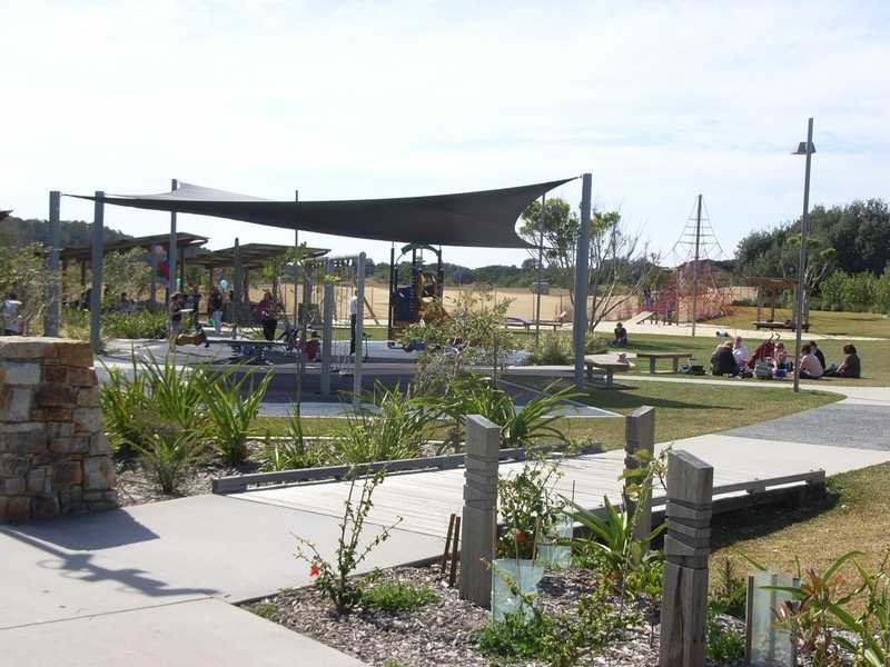 4 6 & 8 Whitewater Pl Sapphire, Coffs Harbour NSW 2450