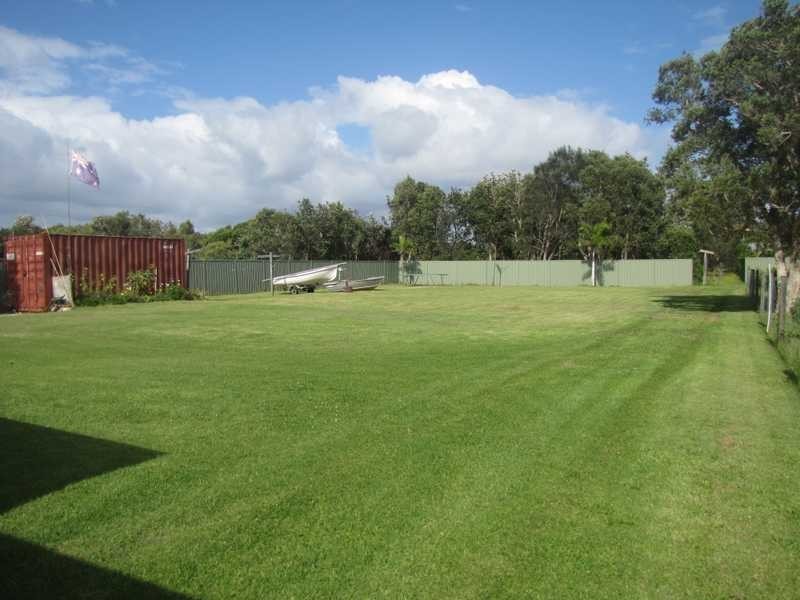 42a Schafer Street, Red Rock NSW 2456