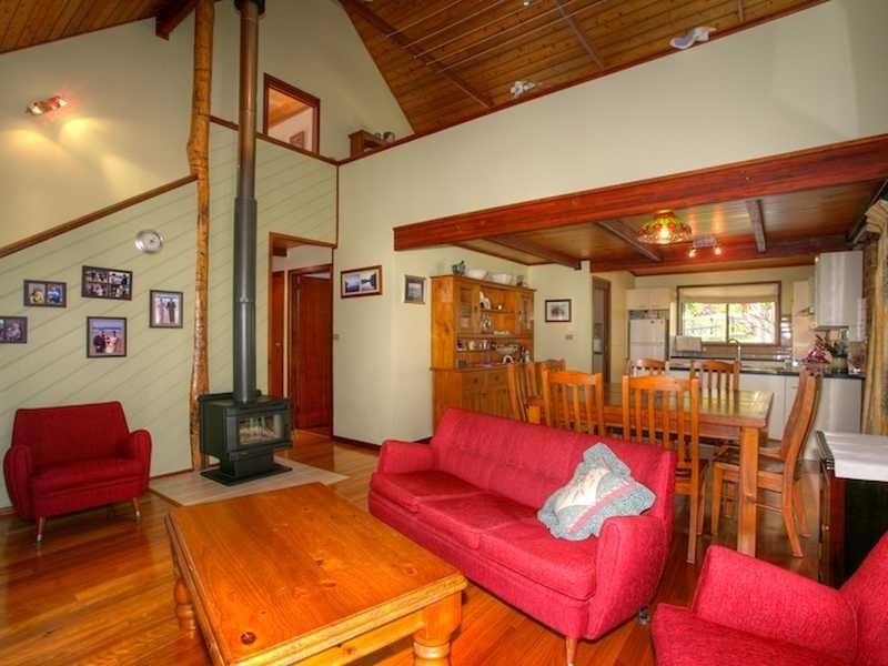 7 Crampton Close, Woolgoolga NSW 2456