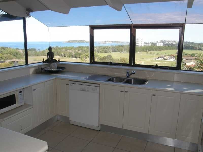 73 Manning Avenue, Coffs Harbour NSW 2450