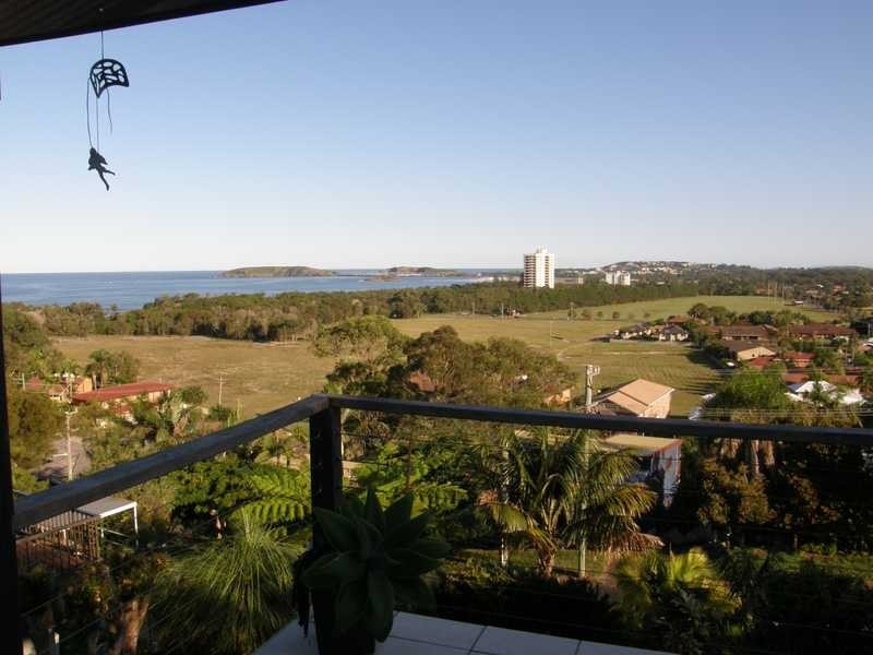 73 Manning Avenue, Coffs Harbour NSW 2450