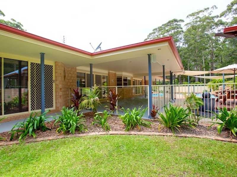 21 Lyndhurst Cl Moonee Beach, Coffs Harbour NSW 2450