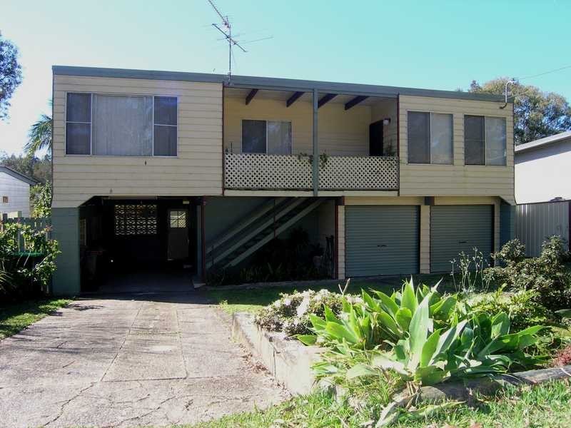 7 Lights Street, Emerald Beach NSW 2456