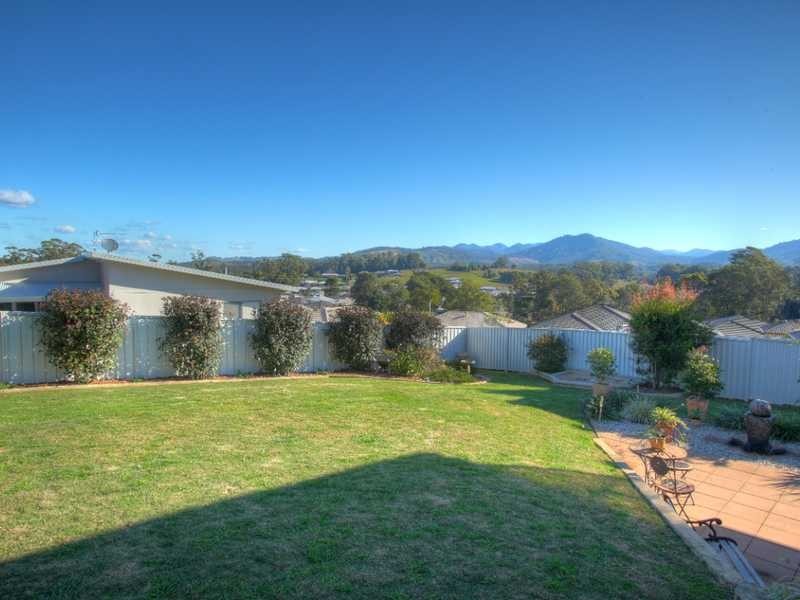 7 Mikinos Street, Coffs Harbour NSW 2450