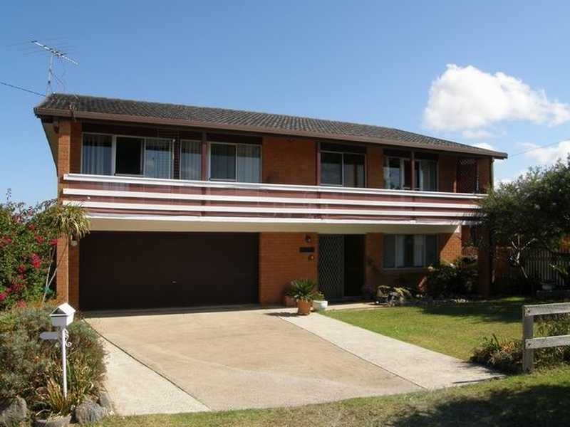 12 Ocean View Rd Arrawarra, Coffs Harbour NSW 2450