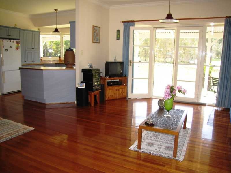 10 Lake Russell Drive, Emerald Beach NSW 2456