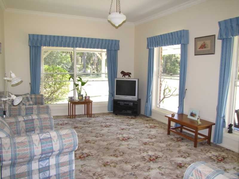 10 Lake Russell Drive, Emerald Beach NSW 2456